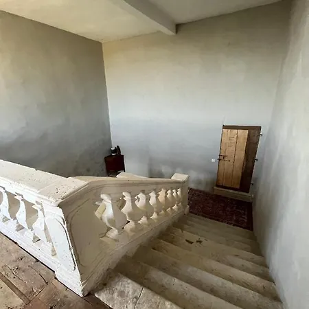 Chateau De Caractere Avec Piscine Au Coeur Du Perigord Feriehus *