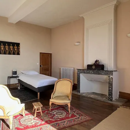 בית נופש Chateau De Caractere Avec Piscine Au Coeur Du Perigord *