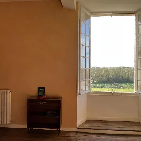 Chateau De Caractere Avec Piscine Au Coeur Du Perigord