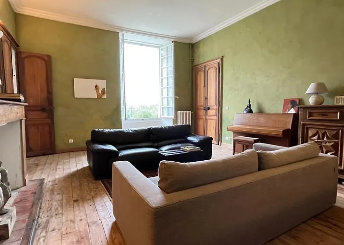 Chateau De Caractere Avec Piscine Au Coeur Du Perigord * Saint-Martial-Viveyrol