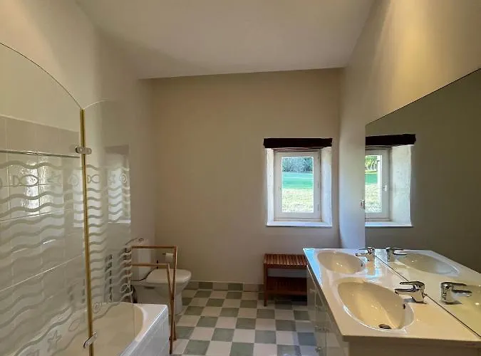 Vakantiehuis Chateau De Caractere Avec Piscine Au Coeur Du Perigord